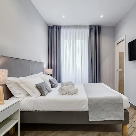 Guest house Colonna Luxury 2*