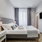 Konukevi Colonna Luxury 4*