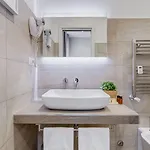 Colonna Luxury Konukevi 4*